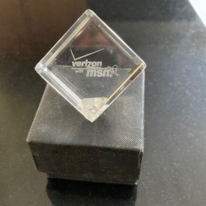 Verizon/msn cube made of glass. perfect for your desk about 1 1/2 inches…